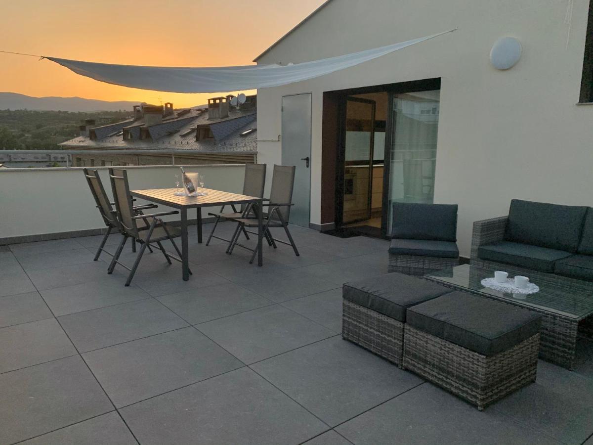 Atic Panoramic A La Seu D'Urgell Apartment Екстериор снимка